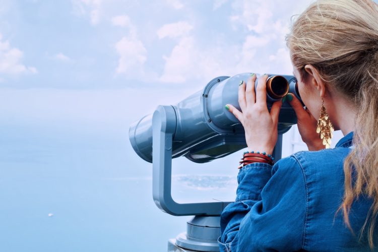 young-woman-g53e68c3fc_1920